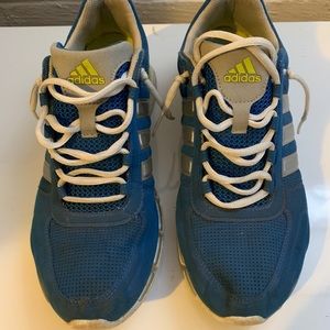 Men’s Adidas sneaker